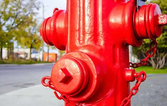Idrante per spegnere incendi